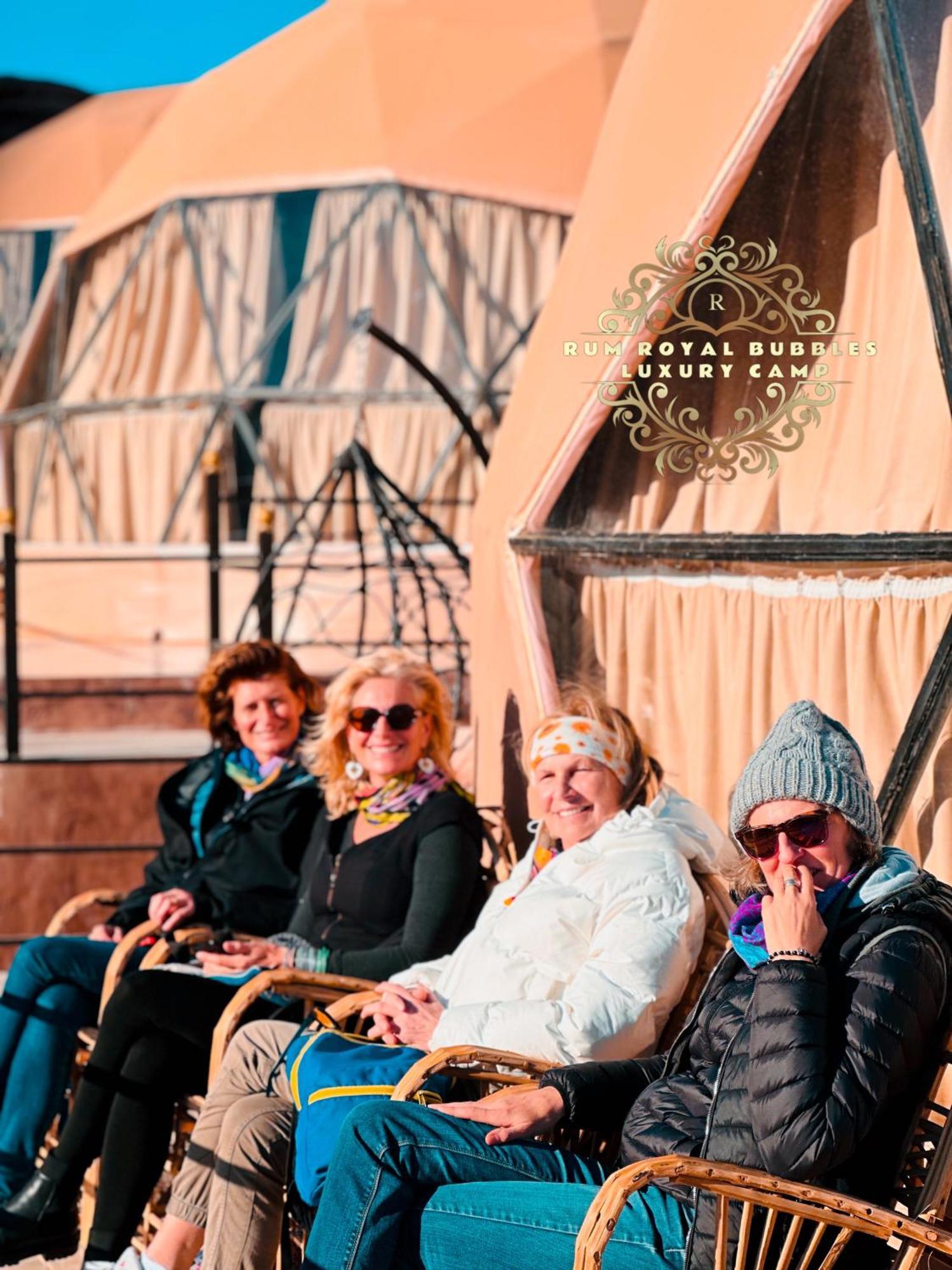 Rum Royal Bubbles Luxury Camp Apartment Wadi Rum Exterior photo